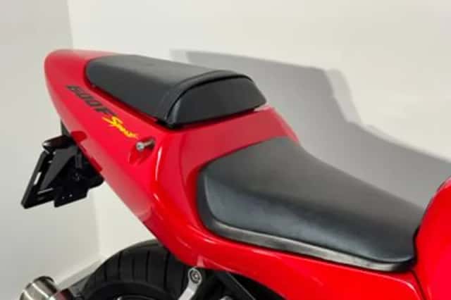 Honda CBR600F (2001) thumbnail 5