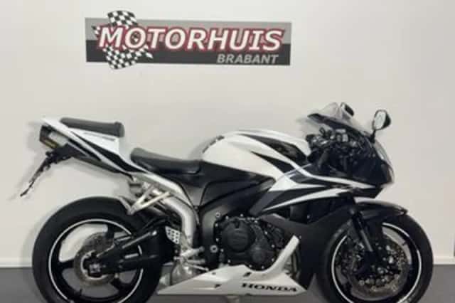 Honda CBR600RR (2007) thumbnail 1