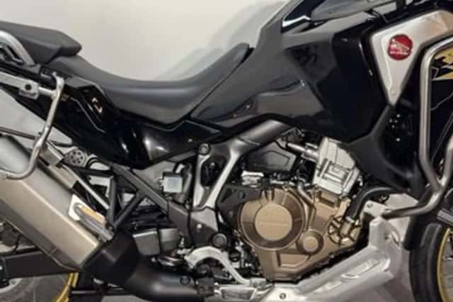 Honda CRF1100L Africa Twin Adventure Sports (2021) thumbnail 2