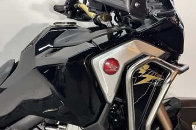 Honda CRF1100L Africa Twin Adventure Sports (2021) thumbnail 3