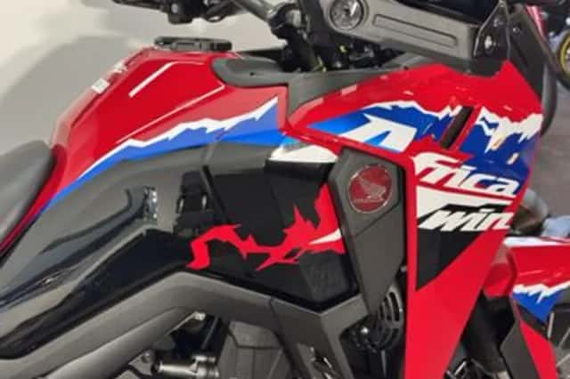 Honda CRF 1100 L Africa Twin (2024) thumbnail 3