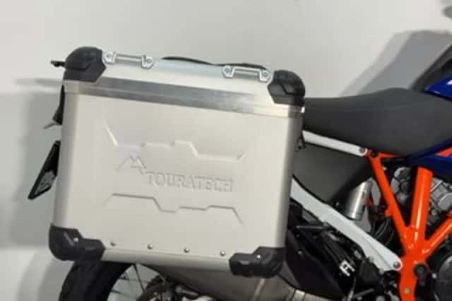 KTM 1290 Super Adventure (2022) thumbnail 5