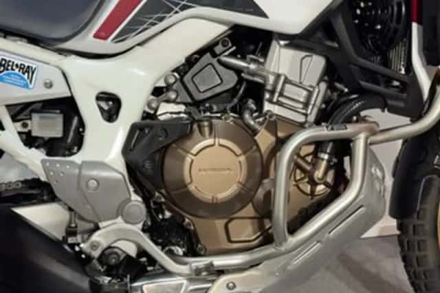 Honda CRF 1000 L Africa Twin (2018) thumbnail 2