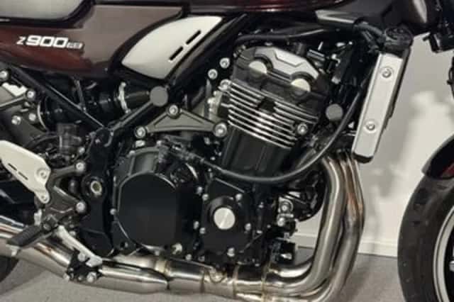 Kawasaki Z900RS (2018) thumbnail 2