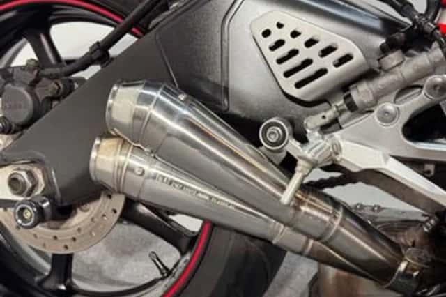 Yamaha YZF-R6 (2006) thumbnail 5