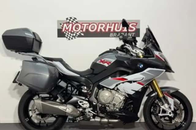 BMW S 1000 XR (2016) thumbnail 1