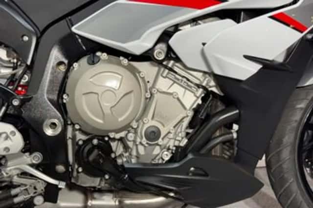BMW S 1000 XR (2016) thumbnail 2