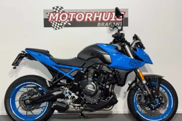 Suzuki GSX-8S (2023) thumbnail 1