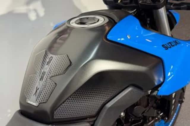Suzuki GSX-8S (2023) thumbnail 6