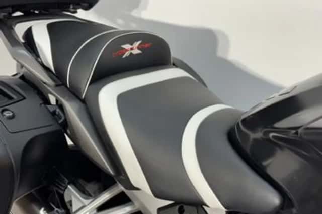 Honda VFR800 (2015) thumbnail 5
