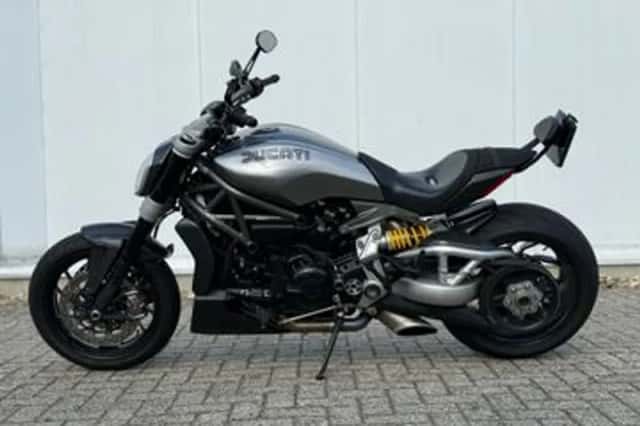Ducati Xdiavel S (2016) thumbnail 1