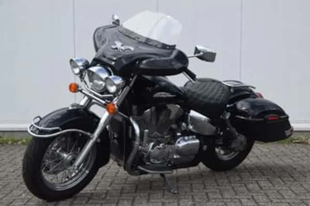 Honda VTX 1300 (2003) thumbnail 3