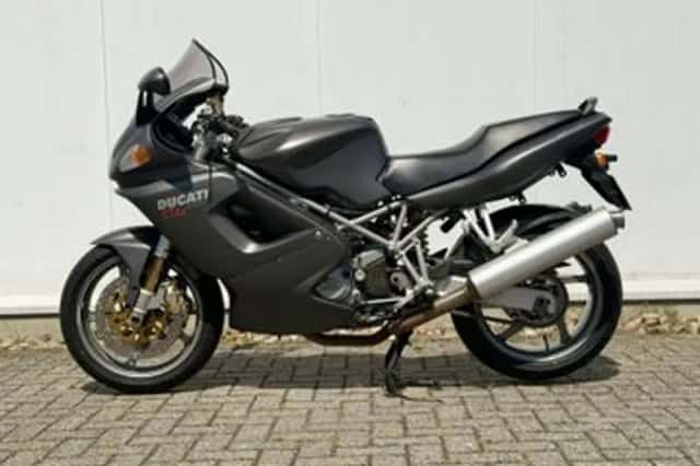 Ducati ST 4S (2004) thumbnail 1