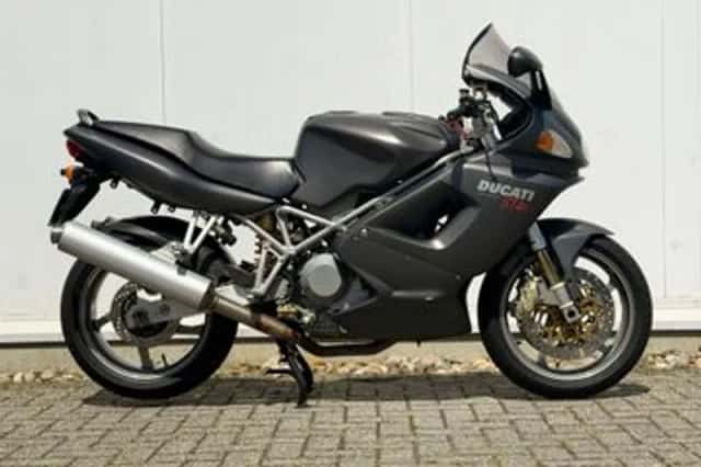 Ducati ST 4S (2004) thumbnail 2