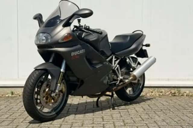 Ducati ST 4S (2004) thumbnail 3