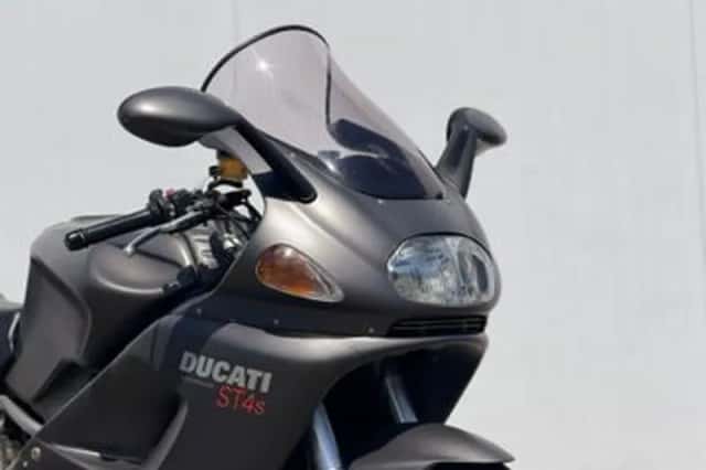 Ducati ST 4S (2004) thumbnail 6