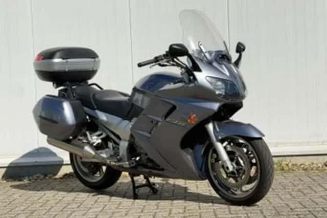 Yamaha FJR1300 (2004) thumbnail 4