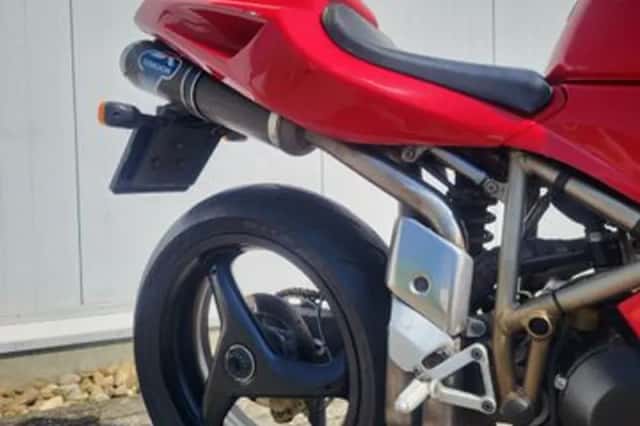 DUCATI 916 (1996) thumbnail 6