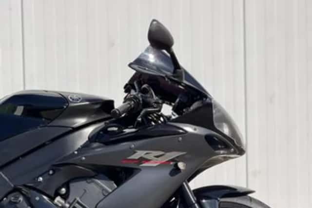 Yamaha YZF-R1 (2006) thumbnail 6