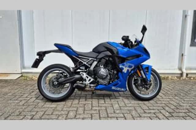 Suzuki GSX-8R (2024) thumbnail 2