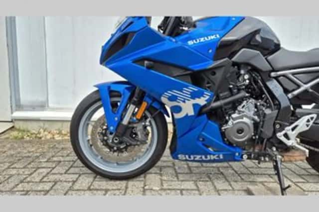 Suzuki GSX-8R (2024) thumbnail 6