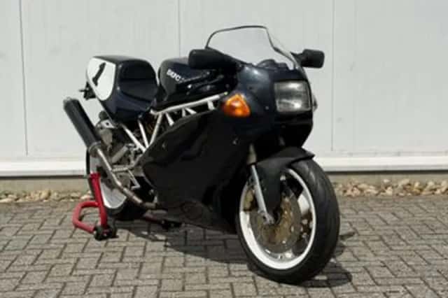Ducati 900 SSC (1992) thumbnail 4