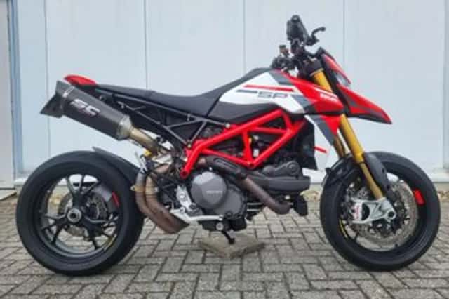 Ducati Hypermotard 950 SP (2022) thumbnail 2