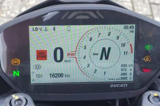Ducati Hypermotard 950 SP (2022) thumbnail 6