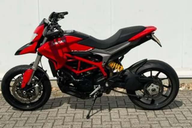 Ducati Hypermotard 821 (2013) thumbnail 1