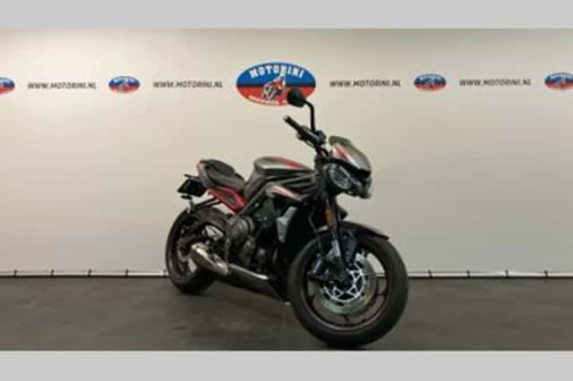 TRIUMPH STREET TRIPLE R LOW RIDE HEIGHT (2020) thumbnail 2