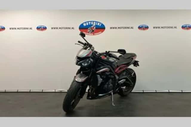 TRIUMPH STREET TRIPLE R LOW RIDE HEIGHT (2020) thumbnail 3