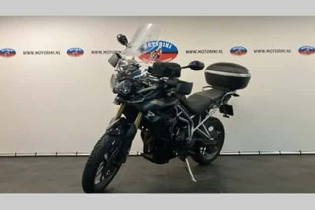 TRIUMPH TIGER 800 (2011) thumbnail 3