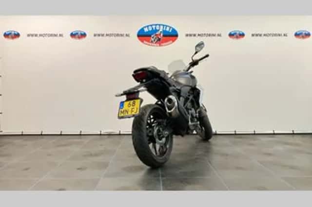 Honda CB 300 R (2020) thumbnail 3