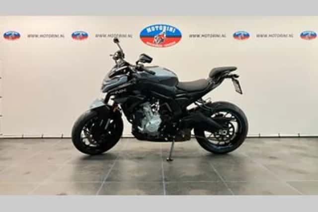 CFMoto 675 NK (2025) thumbnail 2