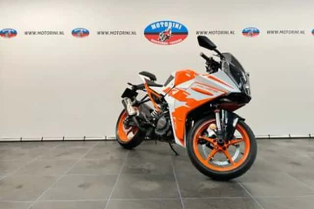 KTM RC 125 (2023) thumbnail 4