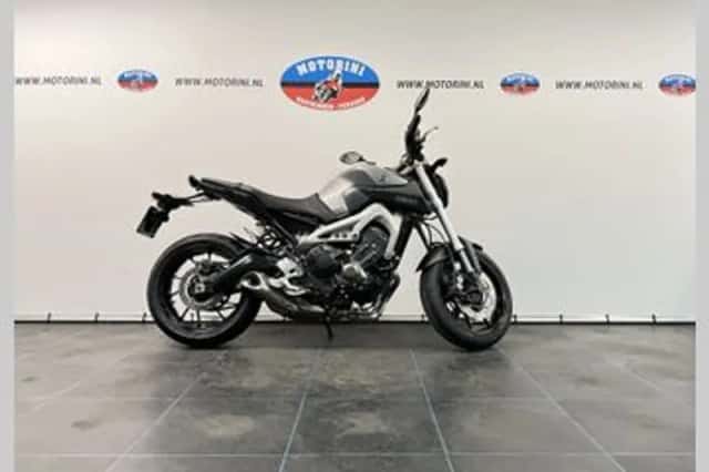 YAMAHA MT 09 ABS (2014) thumbnail 1