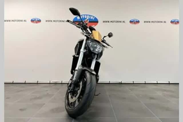 YAMAHA MT 09 ABS (2014) thumbnail 3