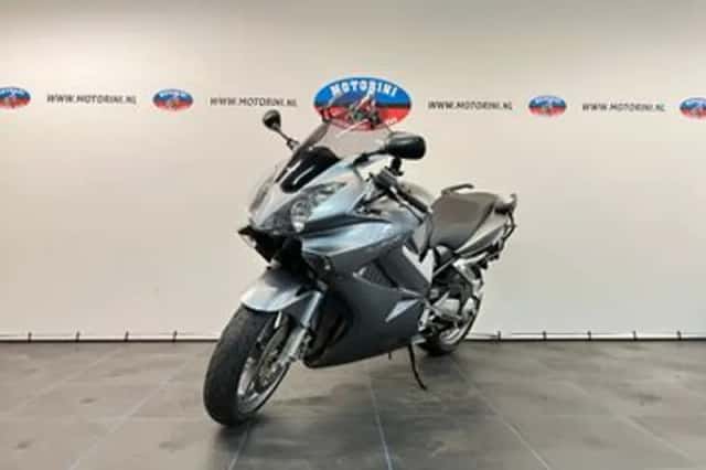 Honda VFR 800 (2008) thumbnail 4