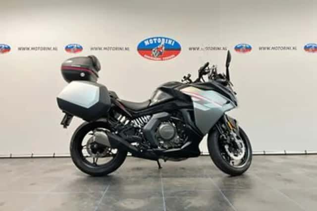 CFMoto 650GT (2023) thumbnail 1