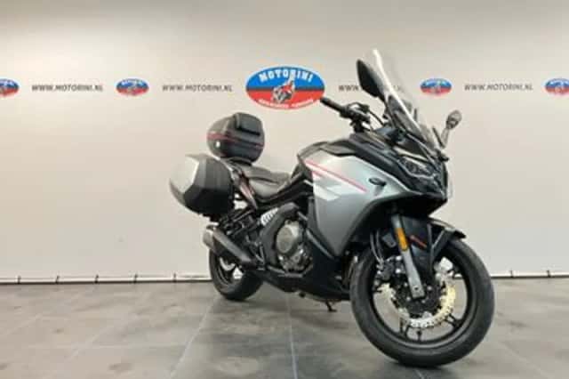 CFMoto 650GT (2023) thumbnail 2
