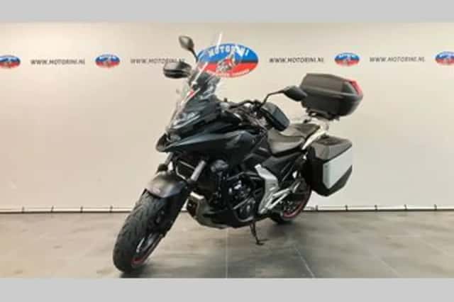 Honda NC750X (2023) thumbnail 3
