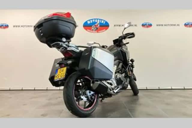 Honda NC750X (2023) thumbnail 5