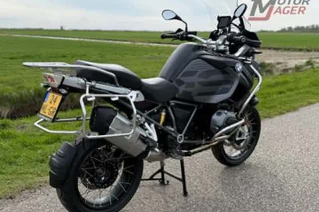 BMW R 1200 GS ADVENTURE TRIPLE BLACK (2017) thumbnail 3