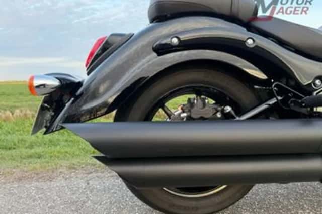 Suzuki C 1500 BT Intruder (2013) thumbnail 6