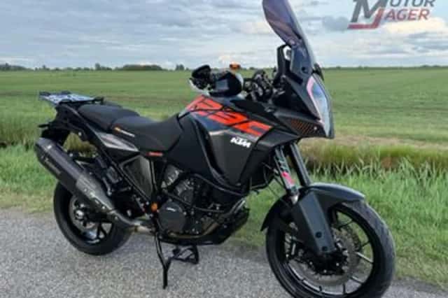 KTM 1290 Super Adventure (2017) thumbnail 1