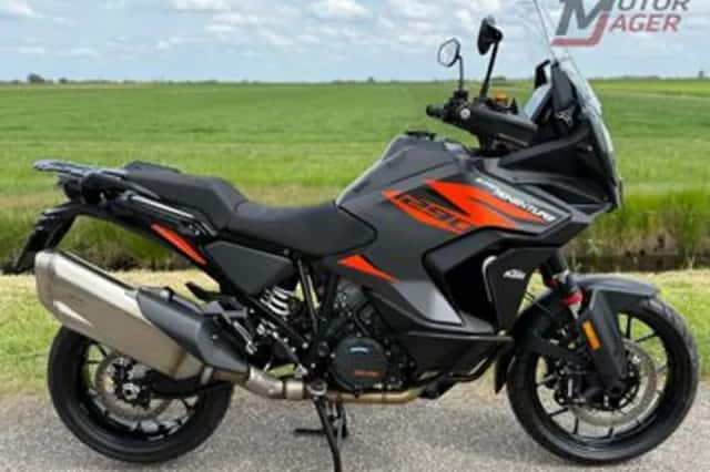 KTM 1290 SUPER ADVENTURE S (2021) thumbnail 4
