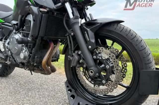 Kawasaki Z650 (2018) thumbnail 6