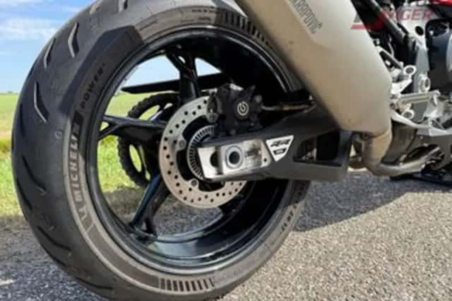 BMW S 1000 RR (2023) thumbnail 5
