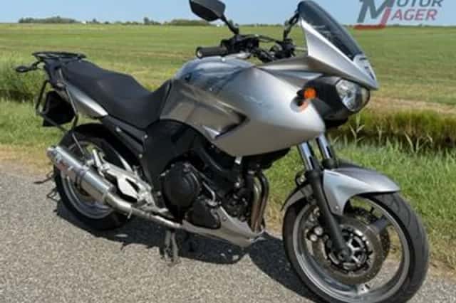 Yamaha TDM 900 (2010) thumbnail 2