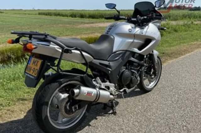 Yamaha TDM 900 (2010) thumbnail 6